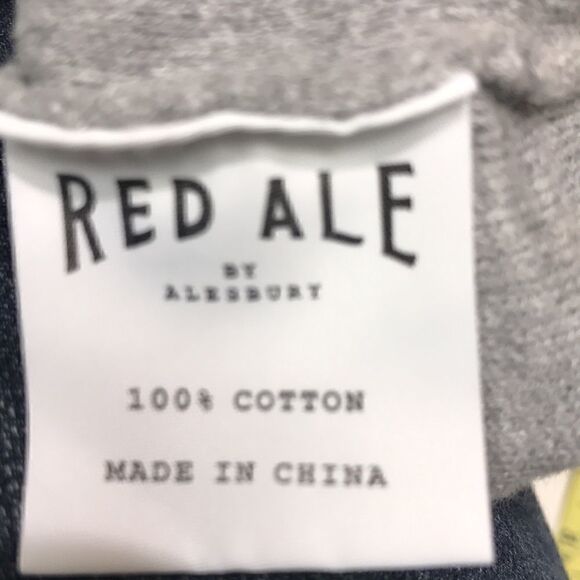 👠Red Aye Riverside V Neck sweater.  Size XL - Picture 9 of 9